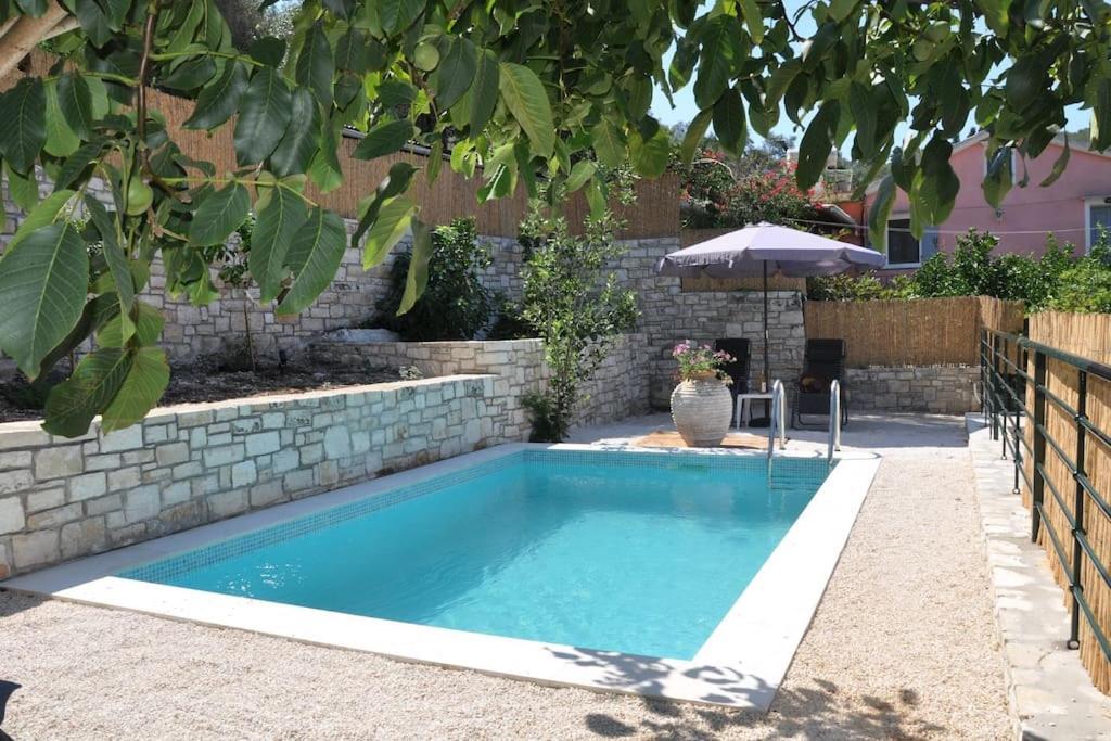 Villa Paxos Adamantia With Private Pool ไกออส ภายนอก รูปภาพ